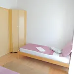 Apartment Sutic *