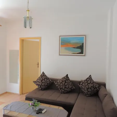 Apartman Sutic *