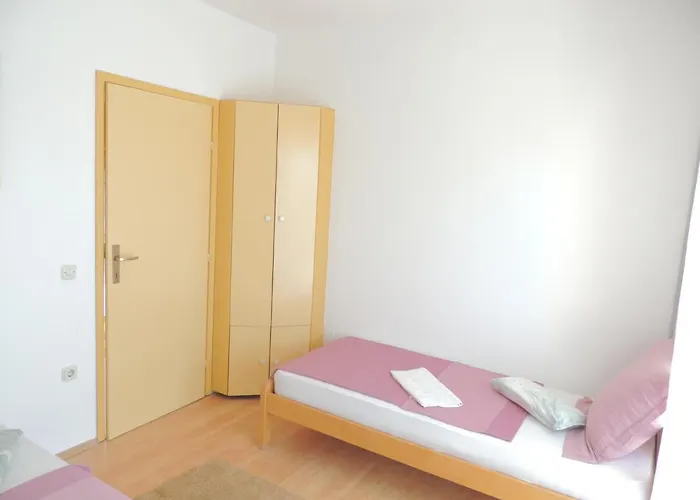 Sutic Apartamento Promajna